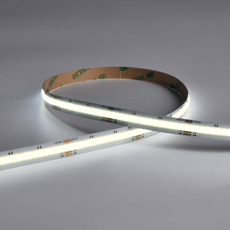 Độ sáng cao 180° góc chùm quang rộng 640LED/M CCT không có vết CCT có thể điều chỉnh đèn dải COB